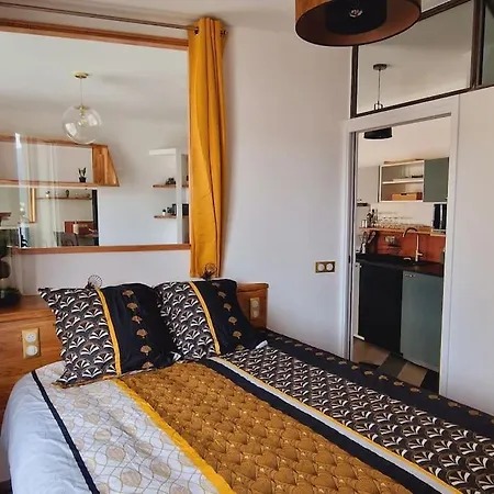 Magnifique Avec Balcon Vue A L'entree D'ajaccio * Ajaccio (Corsica)