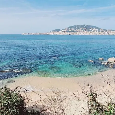 Magnifique Avec Balcon Vue A L'entree D'ajaccio *