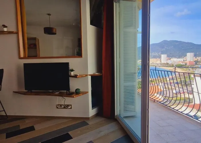 Magnifique Avec Balcon Vue à L'entrée D'ajaccio Ajaccio (Corsica)
