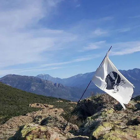Magnifique Avec Balcon Vue A L'entree D'ajaccio Аяччо