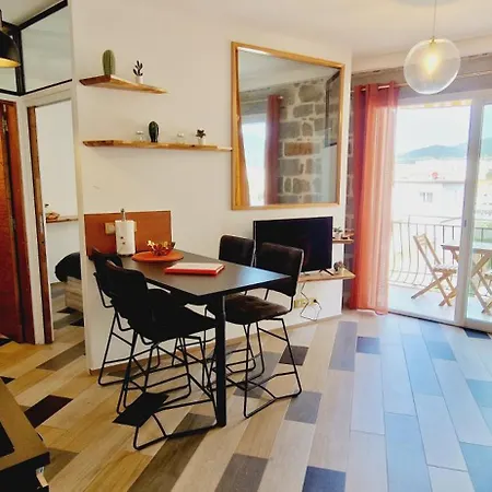 Magnifique Avec Balcon Vue A L'entree D'ajaccio *