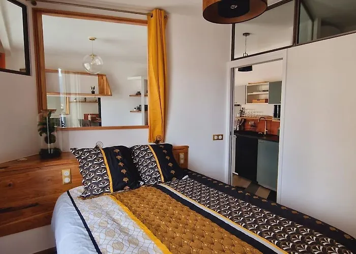 Magnifique Avec Balcon Vue A L'entree D'ajaccio * 阿雅克肖